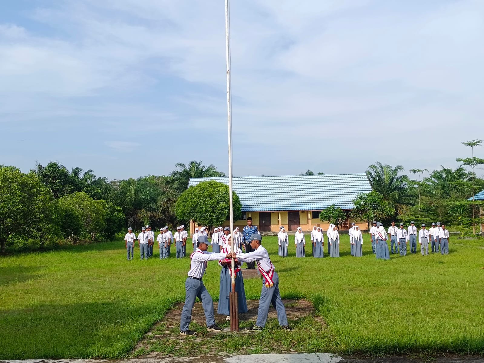 Upacara bendera dalam rangka memperingati Hari Lahir Pancasila (7)